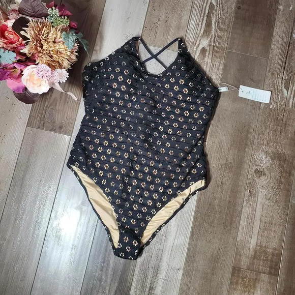 NWT Beachsissi Black Floral Cutout One Piece Swimsuit Size Medium - Picture 7 of 12